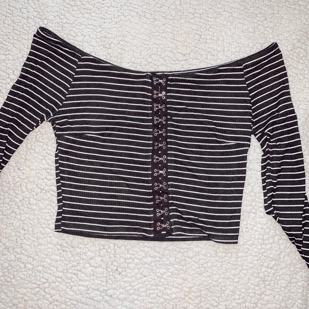 Black and white off shoulder top